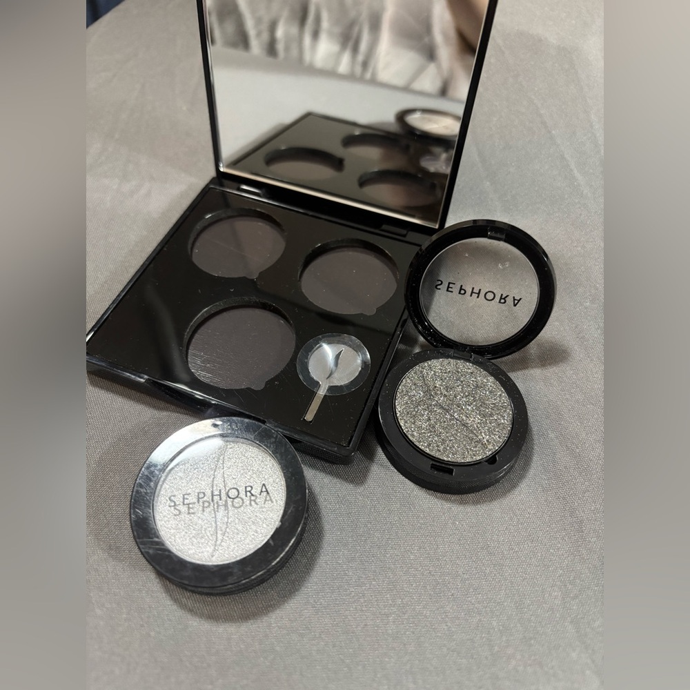 Sephora Refillable Eyeshadow Palette with two silver eye shadows